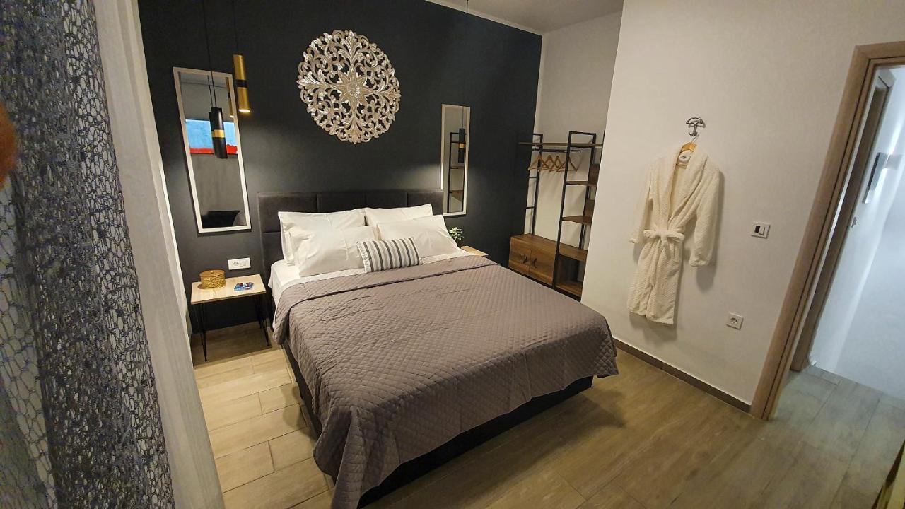 Livis Luxury Villa คิโอตาริ ภายนอก รูปภาพ