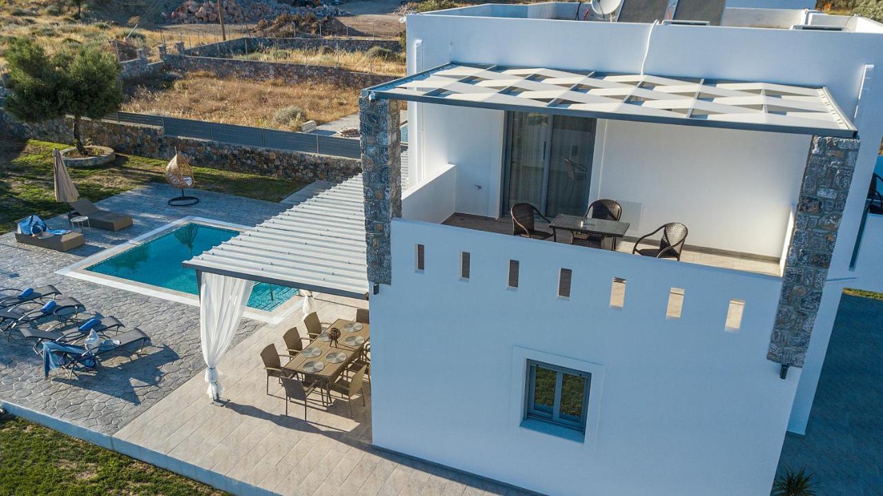 Livis Luxury Villa คิโอตาริ ภายนอก รูปภาพ